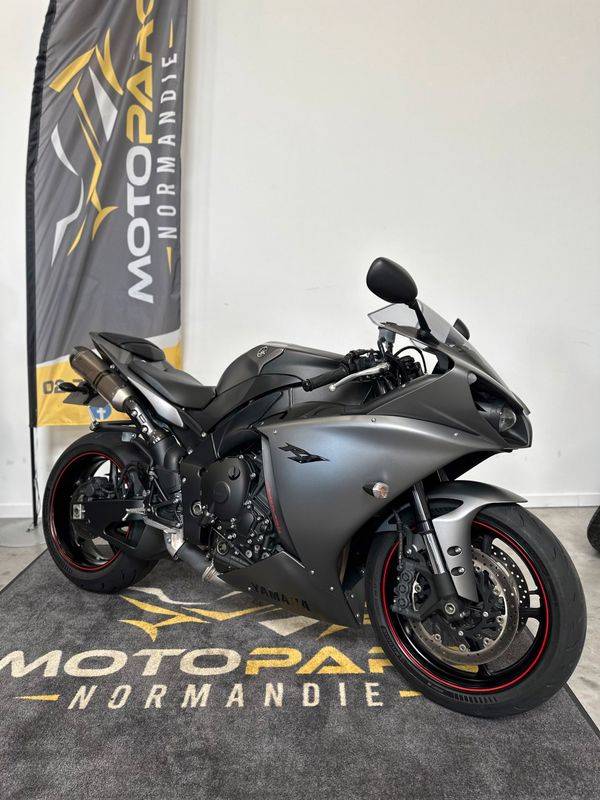 Yamaha YZF-R1 Cross Plane d'occasion près de Saint Romain de Colbosc