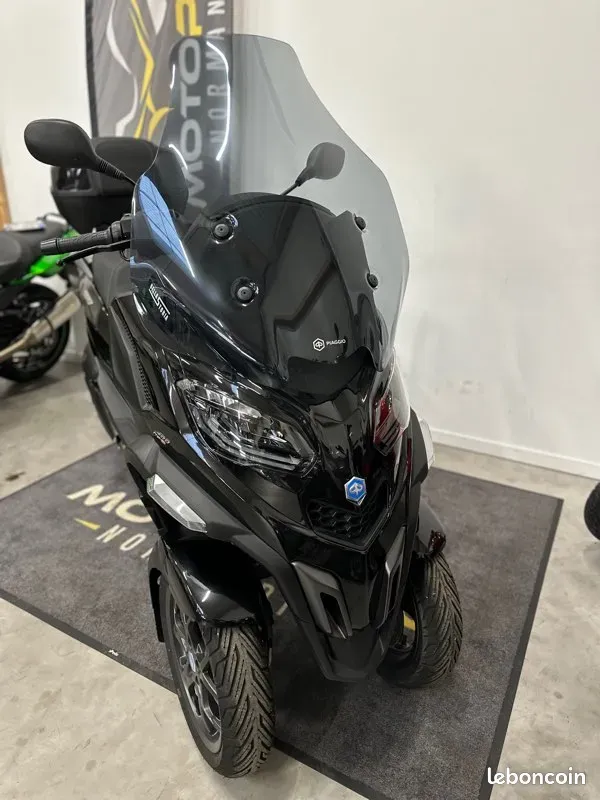 Piaggio MP3 400 HPE RST d'occasion à proximité de Octeville sur Mer