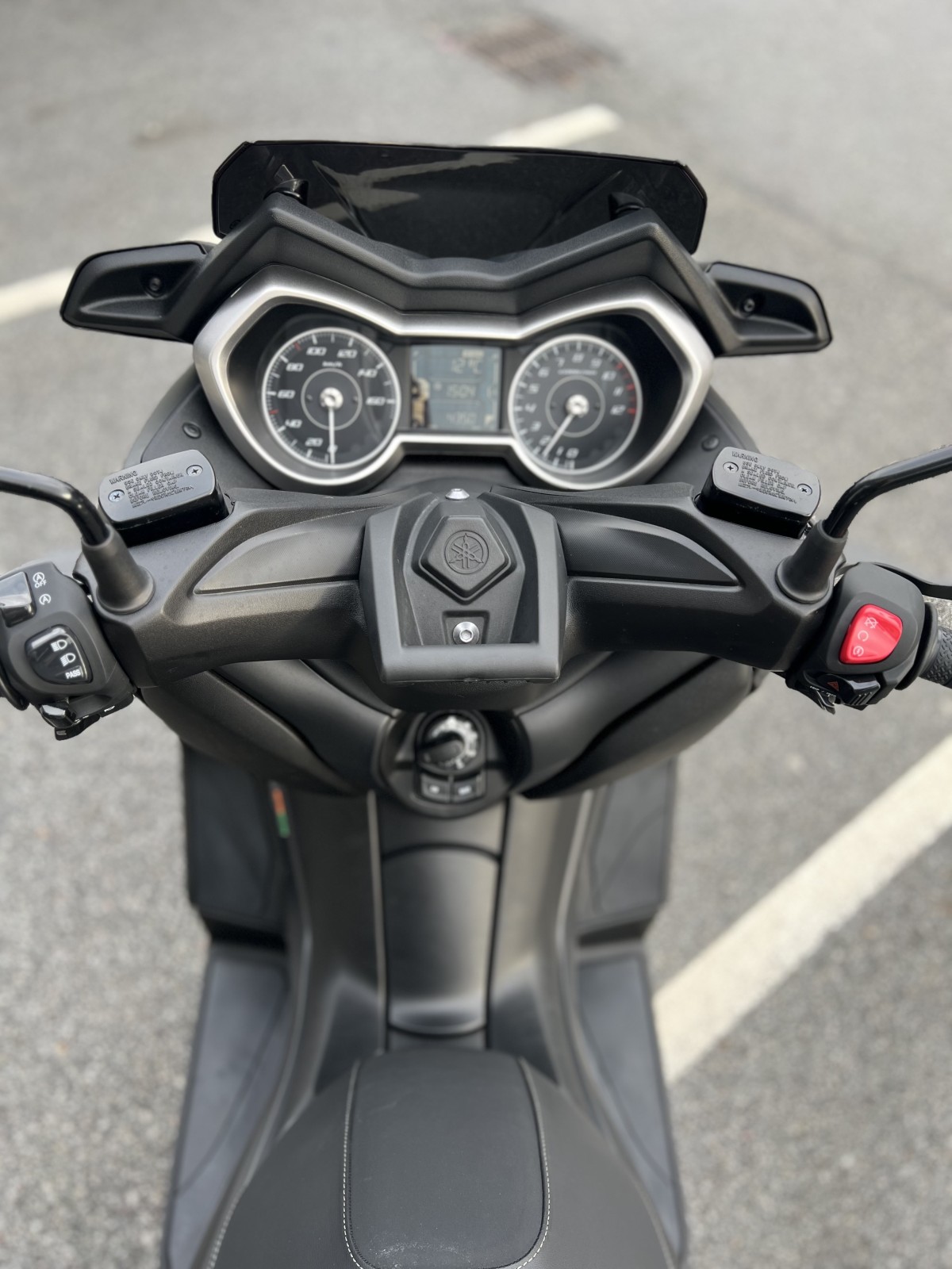 YAMAHA X-MAX 125