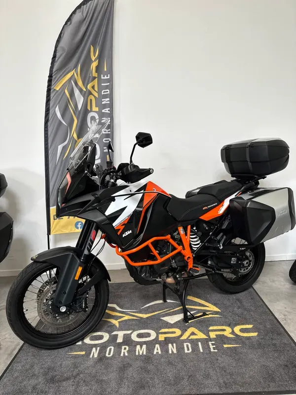 KTM 1290 Super Duke R d'occasion près du Havre