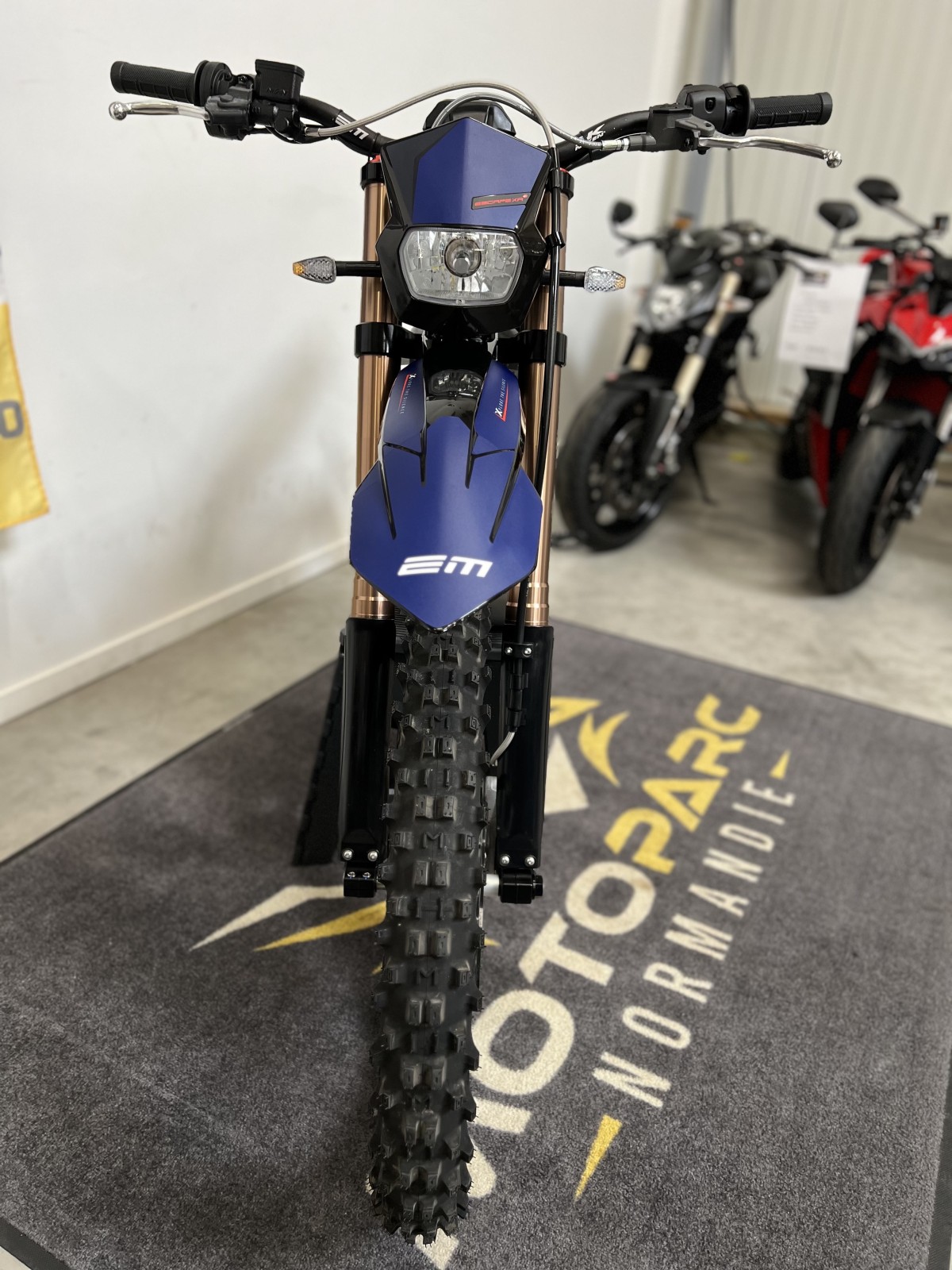 ELECTRIC MOTION ESCAPE XR+ 