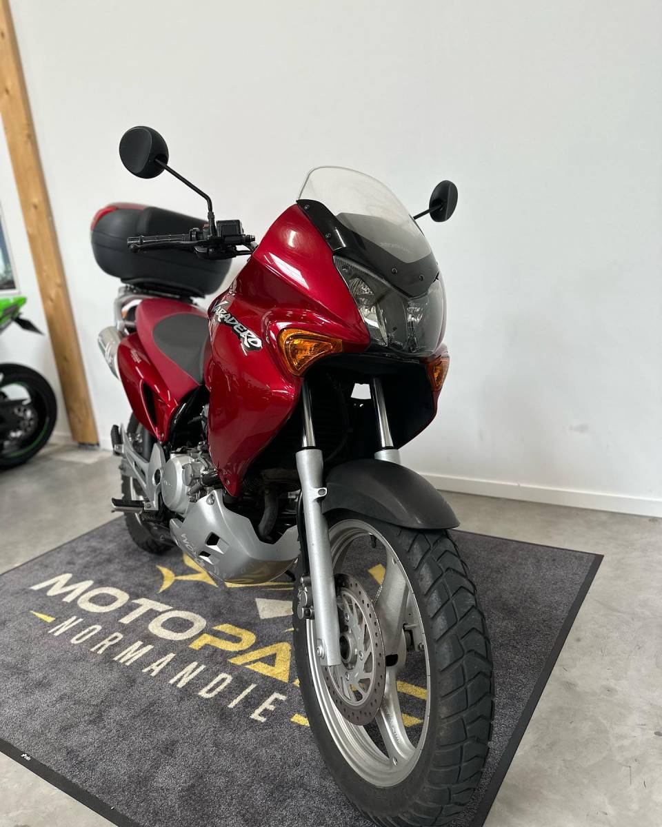 Moto d'occasion Honda XL Varadero 125 cm3 proche de Yvetot