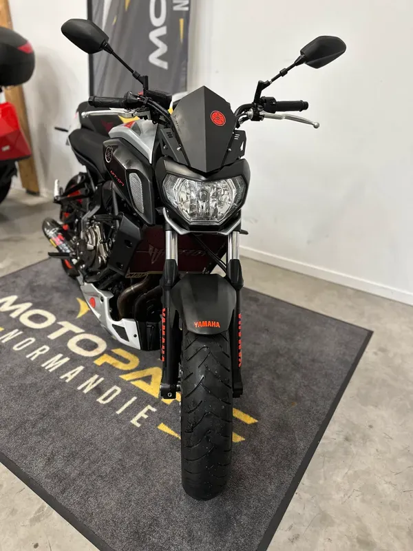 Yamaha MT07 Ice Fluo A2 d'occasion proche de Étretat