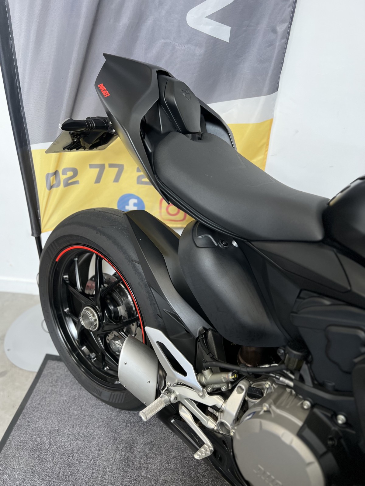 DUCATI PANIGALE V2