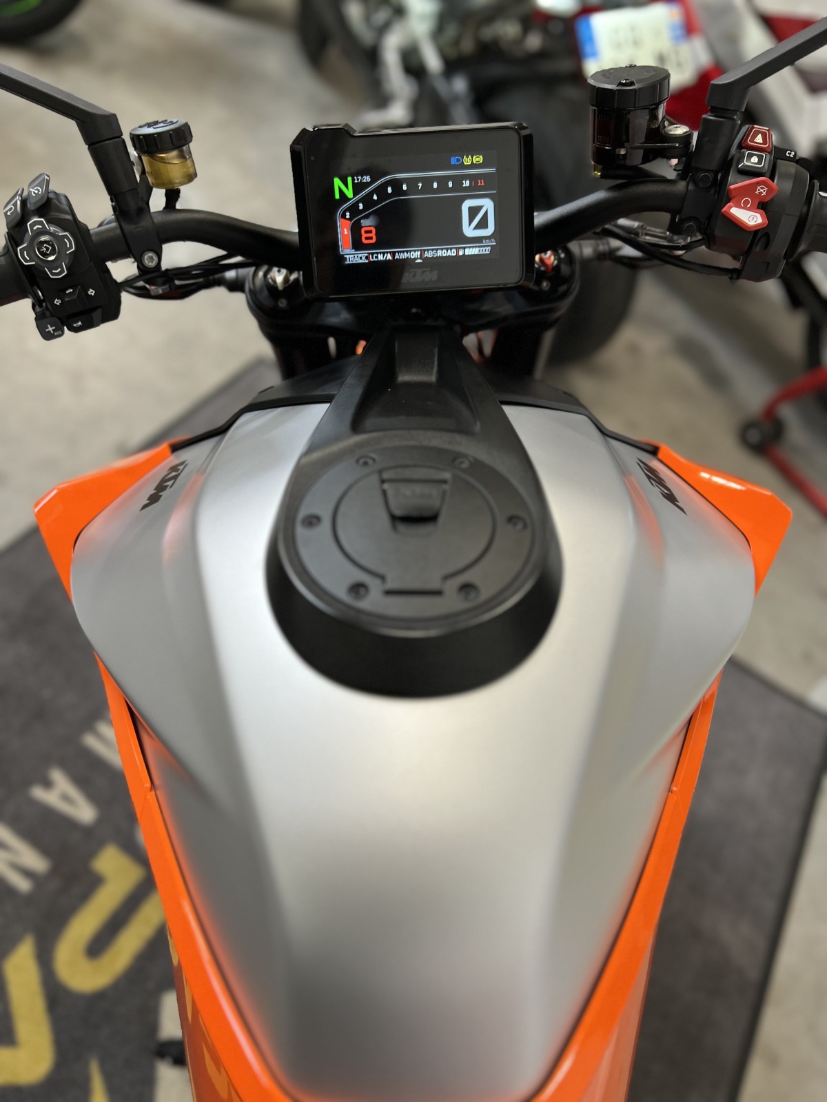KTM 1290 SUPERDUKE R