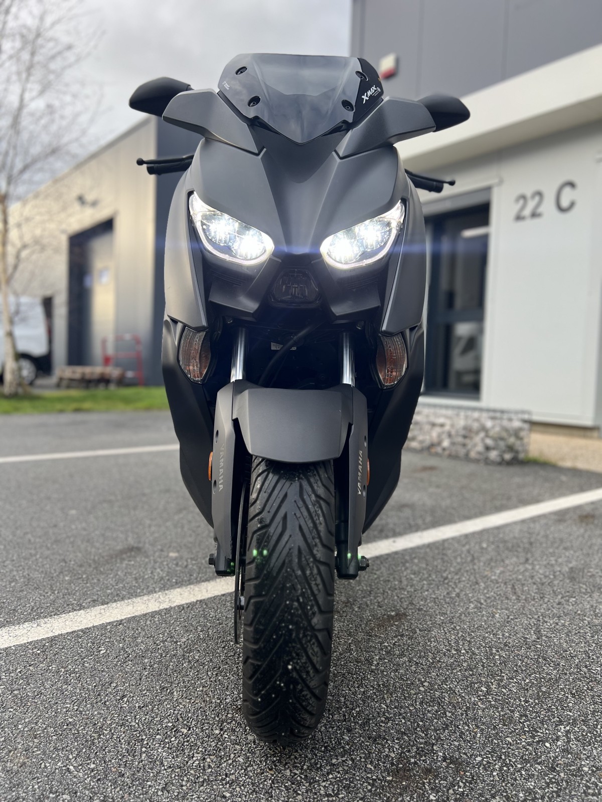 YAMAHA X-MAX 125