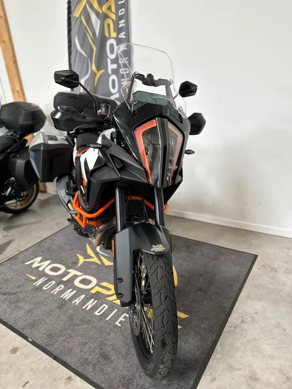 KTM 1290 Super Duke R d'occasion près du Havre