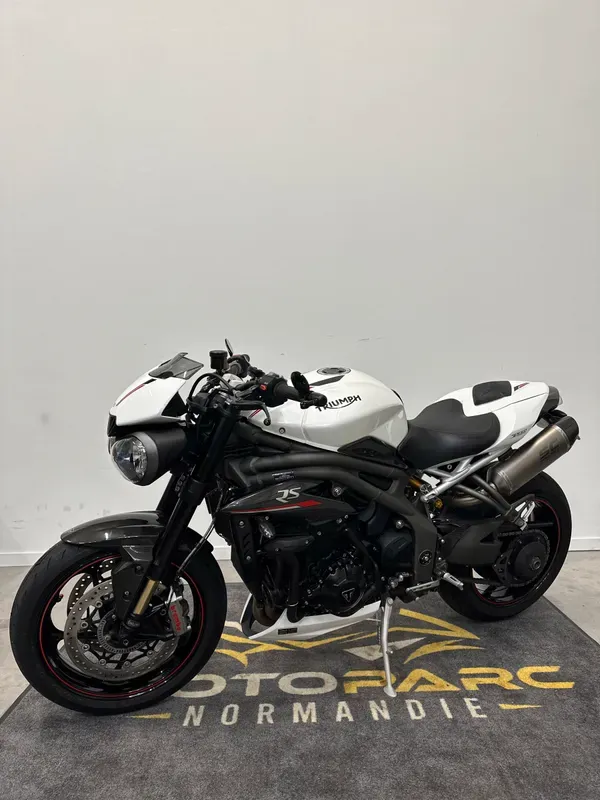 Triumph Speed Triple 1050 RS d’occasion près de Gonfreville l’Orcher
