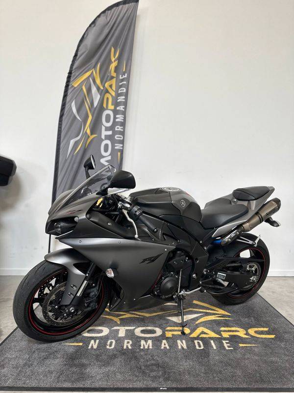 Yamaha YZF-R1 Cross Plane d'occasion près de Saint Romain de Colbosc
