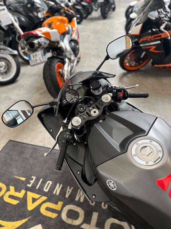 Yamaha YZF-R1 Cross Plane d'occasion près de Saint Romain de Colbosc