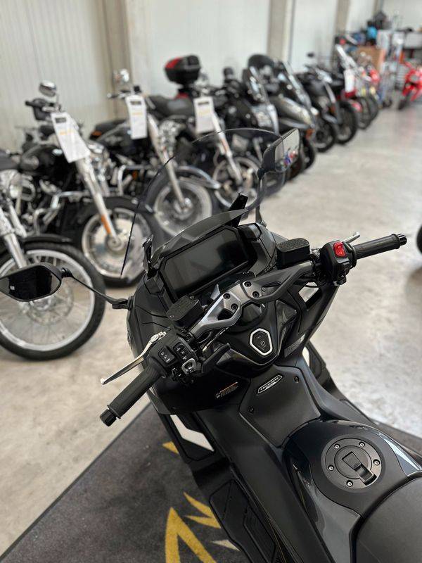 Yamaha TMAX Tech Max 560 d'occasion près de Saint Romain de Colbosc