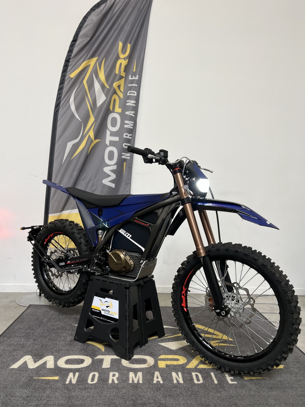 ELECTRIC MOTION ESCAPE XR+ 