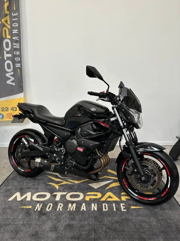 Yamaha XJ6 A2 proche de Saint Romain De Colbosc