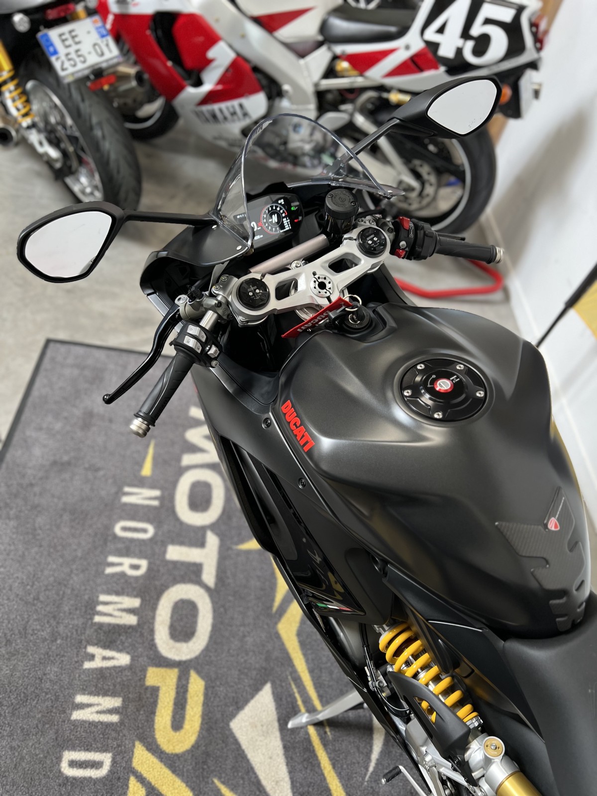 DUCATI PANIGALE V2