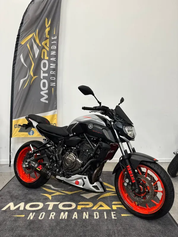 Yamaha MT07 Ice Fluo A2 d'occasion proche de Étretat