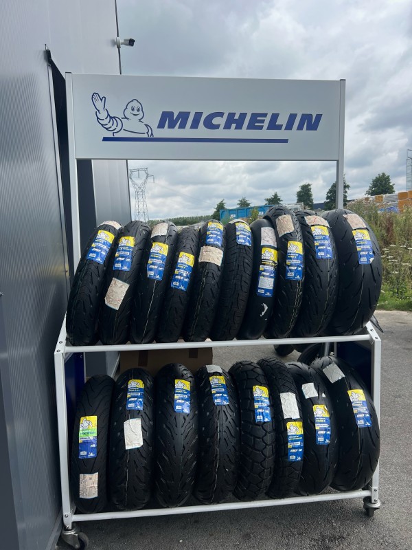 FOURNITURE ET POSE DE PNEUMATIQUES MICHELIN 