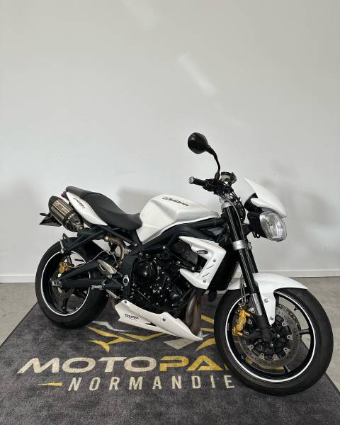 Moto d'occasion Triumph Street Triple 675 R proche de Yvetot