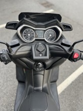 YAMAHA X-MAX 125
