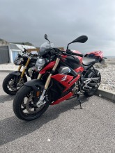 MOTO BMW S1000R ET TRIUMPH 1200 SPEED TRIPLE RS D’OCCASION PROCHE LE HAVRE