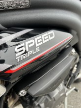 TRIUMPH SPEED TRIPLE 1200 RS