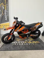 KTM 690 SMC-R proche de Lillebonne