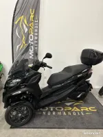 Piaggio MP3 400 HPE RST d'occasion à proximité de Octeville sur Mer