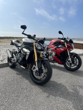 MOTO BMW S1000R ET TRIUMPH 1200 SPEED TRIPLE RS D’OCCASION PROCHE LE HAVRE