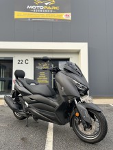 YAMAHA X-MAX 125